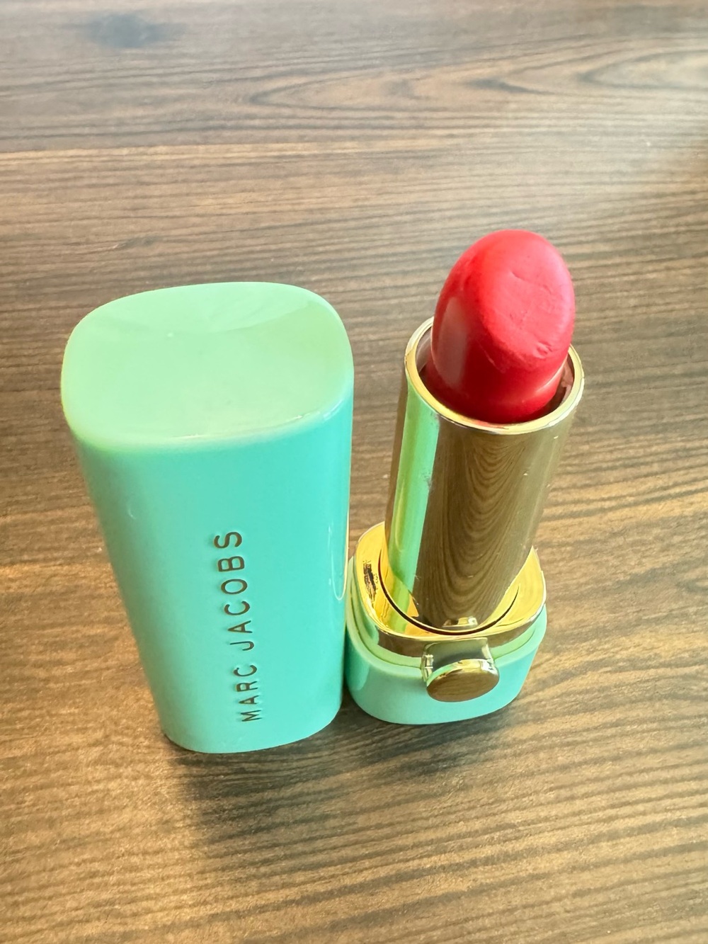 Marc Jacobs, Fenty and Lancôme  Red Lipstick Trio — Vibrant Classic Reds - Picture 5 of 8